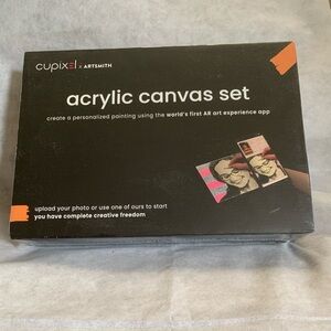 NWT Acrylic Canvas Set
